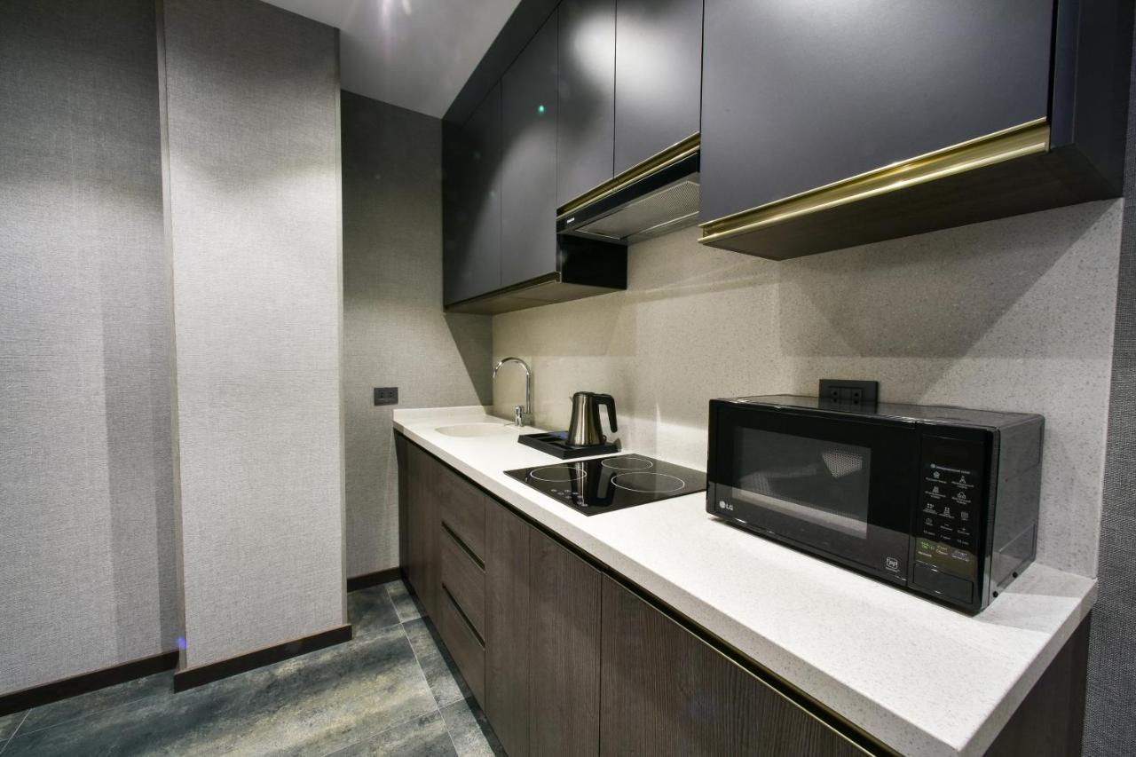 Bourbon Boutique Hotel Erevan Esterno foto