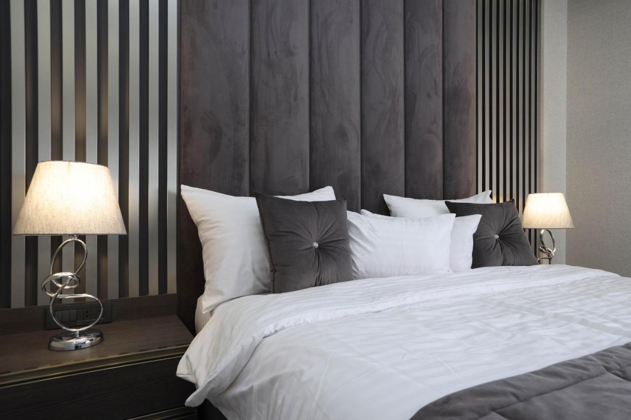 Bourbon Boutique Hotel Erevan Esterno foto