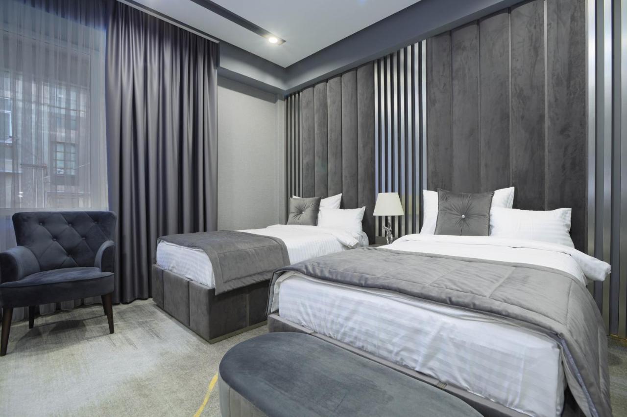 Bourbon Boutique Hotel Erevan Esterno foto